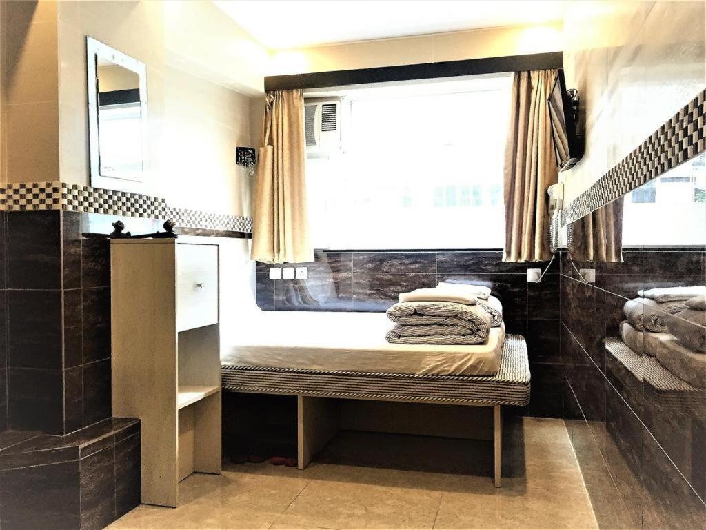 Days Hostel Block D Hong Kong Exterior photo